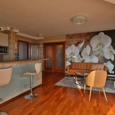 Apartment Nassif Estates Bucharest